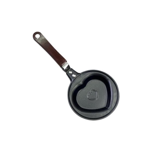 Non-Stick Heart Shaped Frying Pan – Mini Skillet for Eggs, Pancakes & Crepes – Breakfast Cookware